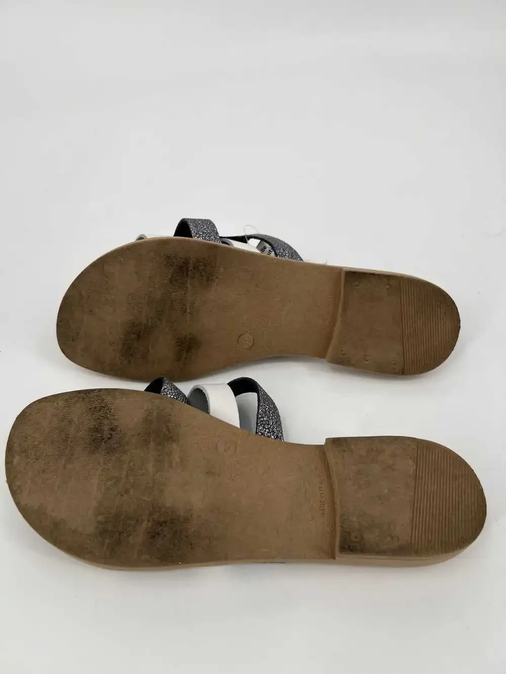 Vera Pelle step into